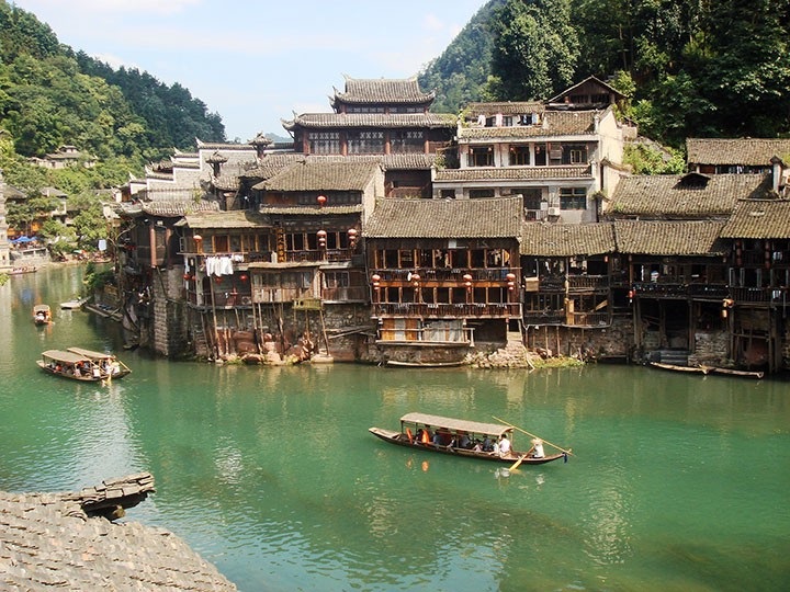Xuyên không về quá khứ tại những thị trấn cổ đẹp nhất Trung Quốc | Báo Dân trí