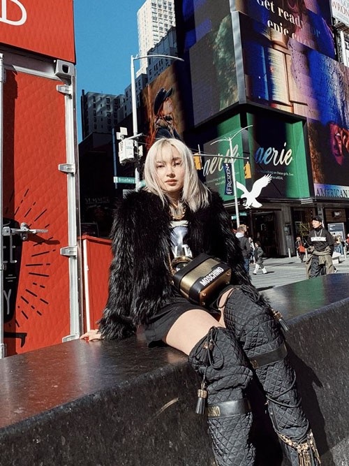 Châu Bùi vô cùng quyến rũ và cá tính tại New York - 5 Châu Bùi vô cùng quyến rũ và cá tính tại New York - 5