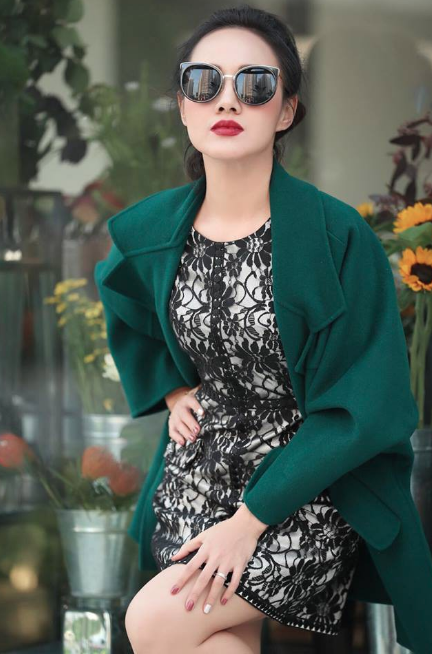 BTV Hoài Anh VTV bất ngờ sải bước catwalk làm… người mẫu đầy thần thái - 12 ... nhưng cũng có lúc thần thái sang chảnh không thua kém những người mẫu chuyên nghiệp là bao.