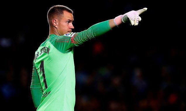 Đội hình kết hợp siêu khủng giữa Barcelona và Real Madrid - 1
Ter Stegen ổn định trong khung thành của Barcelona