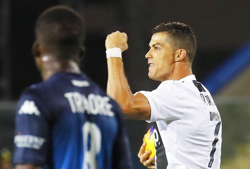 C.Ronaldo tỏa sáng rực rỡ, Juventus lội dòng giành chiến thắng - 5 C.Ronaldo tỏa sáng rực rỡ, Juventus lội dòng giành chiến thắng - 5