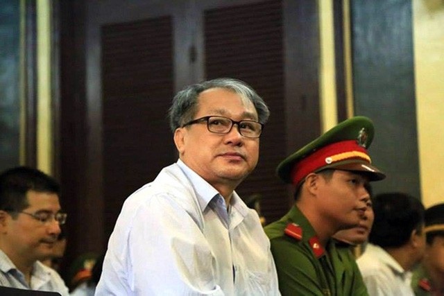 Ông Đinh La Thăng và đồng phạm còn phải thi hành án trên 800 tỷ đồng - 2 Trong vụ Phạm Công Danh - nguyên Chủ tịch HĐQT Ngân hàng TMCP Xây dựng Việt Nam (VNCB), cơ quan thi hành án đã thi hành xong 5.230 tỷ đồng.