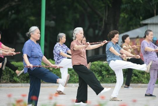Đau xương khớp: Có tiền chữa bệnh chưa đủ? - 1 Đau xương khớp: Có tiền chữa bệnh chưa đủ? - 1