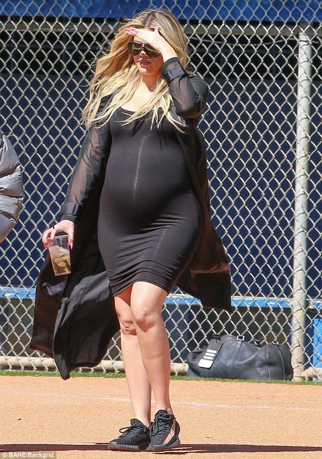 
Người đẹp 34 tuổi nói, cô bất ngờ khi thấy mình giảm cân nhanh tới vậy sau khi sinh con
