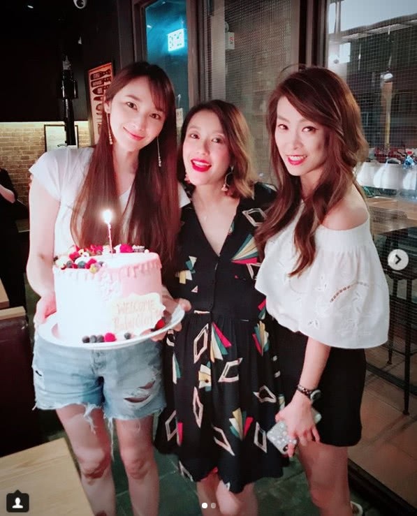 
Ở tuổi 40, Ngô Bội Từ ngày càng trẻ trung và xinh đẹp.
