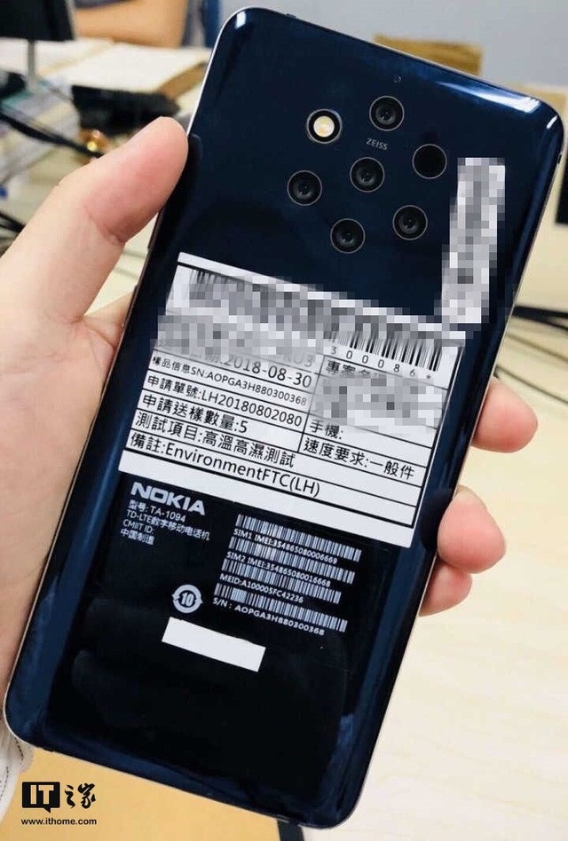 HMD Global tổ chức sự kiện đặc biệt, trông chờ “bom tấn” Nokia mới? - 2 Hình ảnh Nokia 9 với cụm 5 cameara bị rò ri gần đây