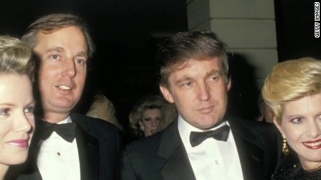 Ông Trump cùng anh chị em đã giúp bố mẹ trốn hàng trăm triệu USD tiền thuế. (Nguồn: Getty Images)