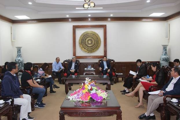 URC nâng cao tiêu chuẩn cho ngành trà đóng chai tại Việt Nam - 2 Đại diện hai bên thảo luận về việc phát triển ngành trà Thái Nguyên.