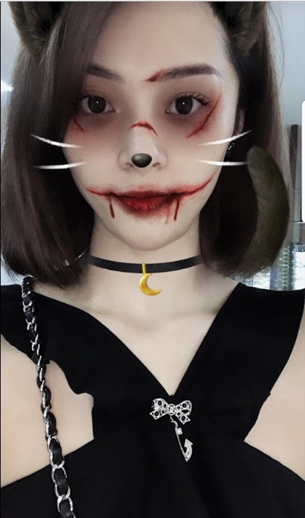 Sao Việt cùng các nhóc tì nhà sao hóa trang Halloween - 13 Hạ Vi gây ấn tượng khi hóa thân thành ma cà rồng có phần ma quái