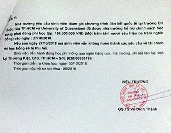 Giả mạo con dấu trường ĐH, lừa đảo hơn trăm triệu đồng - 1 Một văn bản xác nhận và cam kết ngày 1/10 giả con dấu và chữ ký của Hiệu trưởng - GS Vũ Đình Thành, trong khi ông đã thôi làm công tác quản lý từ tháng 5