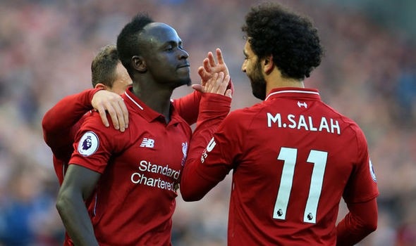 Đội hình tiêu biểu vòng 10 Premier League: Mohamed Salah trở lại - 3
Mohamed Salah và Sadio Mane cùng nhau tỏa sáng giúp Liverpool giành chiến thắng trước Cardiff