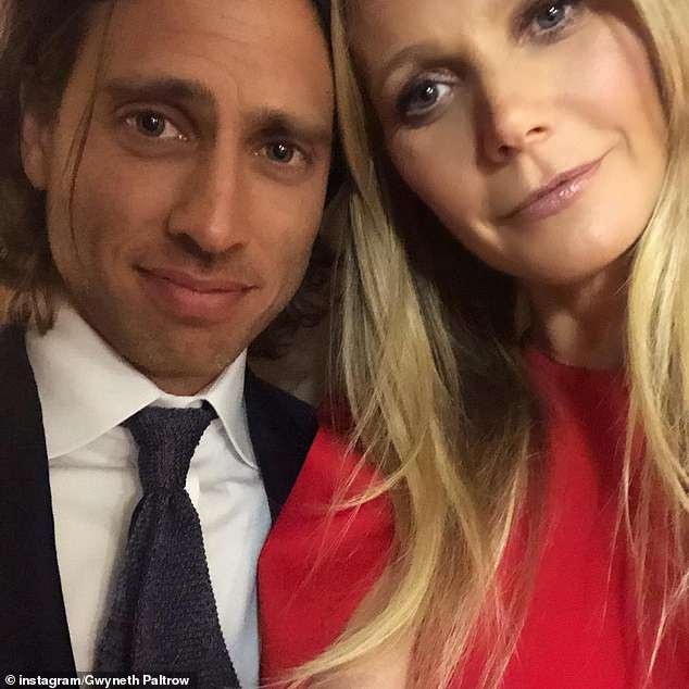 
Gwyneth Paltrow hạnh phúc bên chồng - Brad Falchuk.
