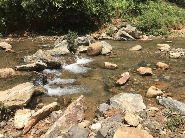 Khánh thành công trình phòng học và cầu Dân trí tại điểm trường Đồng Măng, Phú Thọ - Ảnh 2. Khánh thành công trình phòng học và cầu Dân trí tại điểm trường Đồng Măng, Phú Thọ - Ảnh 2.