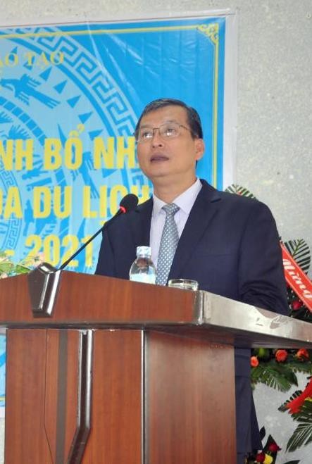 ĐH Huế giám sát trường ĐH Sư phạm xử lý vụ nghi vấn "hợp sức" gian lận điểm - 1 TS. Trương Quý Tùng, Phó Giám đốc ĐH Huế cho biết quan điểm về vụ việc nghi gian lận điểm tại khoa Toán trường ĐH Sư phạm