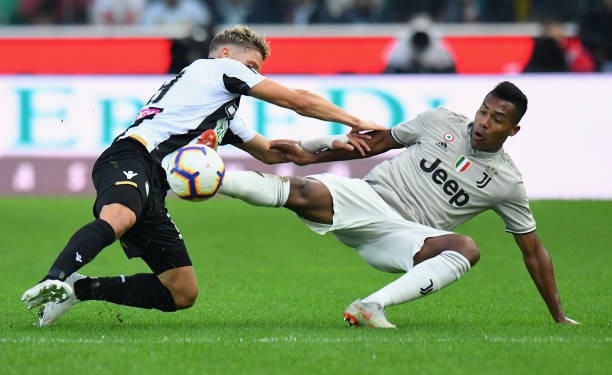 Udinese 0-2 Juventus: Vượt qua khó khăn, C.Ronaldo nổ súng - 8
Juventus gặp khó khăn trước Udinese