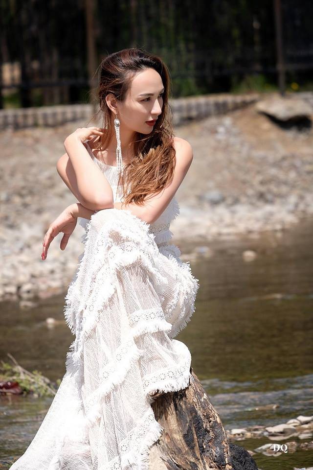 Ngọc Diễm ý nhị đứng cạnh Quyền Linh, tiết lộ lí do sẽ rời showbiz - 8 Ngọc Diễm đăng quang Hoa hậu Du lịch Việt Nam 2008. 10 năm sau ngày lên ngôi Hoa hậu, cô vẫn giữ được hình ảnh thanh lịch, văn minh trong mắt công chúng.