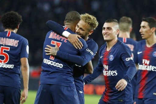 Choáng với việc Mbappe ghi 4 bàn trong… 13 phút - 2
PSG thể hiện sức mạnh hủy diệt với 9 chiến thắng liên tiếp ở Ligue 1 mùa này