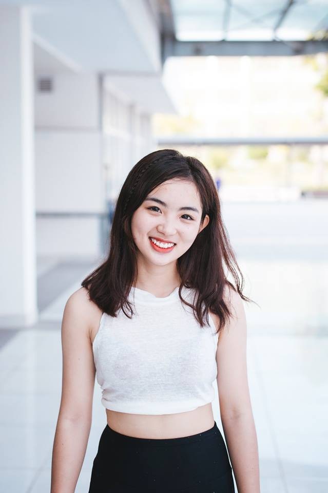 Nữ nhóm trưởng 9X tài năng, xinh đẹp, yêu thích cổ động bóng rổ - 1 Quỳnh Anh - cô nàng nhóm trưởng tài năng, xinh đẹp, yêu thích cổ động bóng rổ