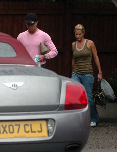 … và nữ diễn viên Gemma Atkinson đã từng qua lại với C.Ronaldo