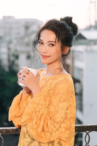 Sĩ Thanh nếm trải cảm giác bị người yêu phản bội - 1 Sĩ Thanh ngày càng thể hiện được khả năng trong lĩnh vực ca hát cũng như phim ảnh.