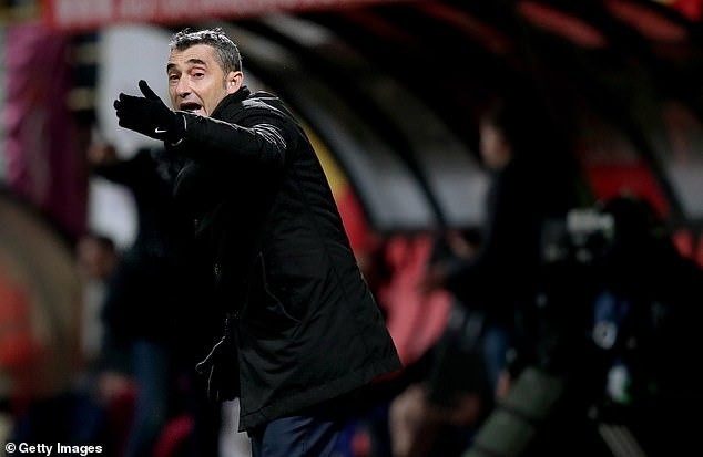 Barcelona tiếp đà chiến thắng sau trận Siêu kinh điển - 3
HLV Valverde đang thành công cùng Barcelona