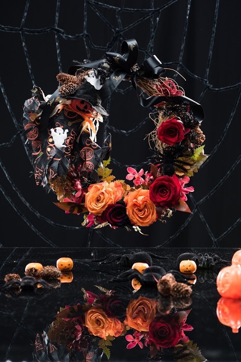 Gần 20 triệu đồng lẵng hoa Halloween, giật mình vì xót chứ không vì sợ ma - 7 Vòng nguyệt quế