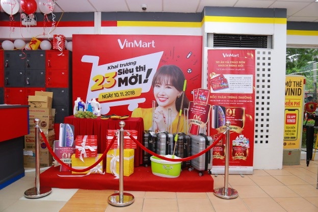 Đồng loạt khai trương 23 siêu thị Vinmart mới - 7 Hàng loạt chương trình ưu đãi, khuyến mãi hấp dẫn được triển khai tại VinMart trong dịp khai trương.