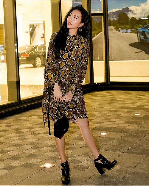 Á hậu Hoàng My đấu giá bữa ăn tối cùng cô dịp sinh nhật - 4 Diệu Nhi tự tin về phong cách của mình, nữ diễn viên hài hước chia sẻ: Nhi sành điệu lắm, tại bình thường làm biếng thôi, chứ lên đồ một cái là nhìn không thua gì Kim siêu vòng ba nhé.
