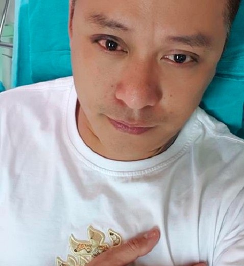 Vén màn bí mật chưa kể của các Hoa hậu và mỹ nhân Việt lấy thiếu gia - 17 Chưa hết vận đen, Tuấn Hưng bị chấn thương mắt phải nhập viện.