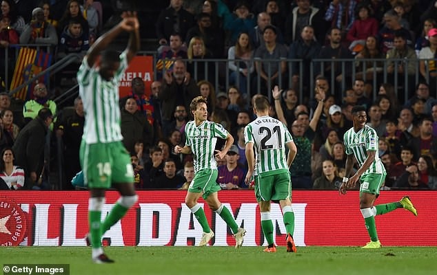 Messi lập cú đúp, Barcelona vẫn thua sốc Betis - 4
Niềm vui chiến thắng của Betis
