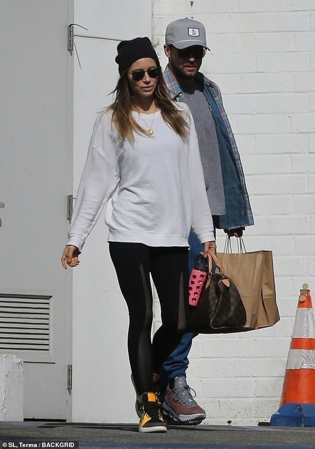 Jessica Biel và Justin Timberlake "giữ lửa" mối tình 11 năm - 3
Cặp vợ chồng nổi tiếng của Hollywood luôn cố gắng ở bên nhau.