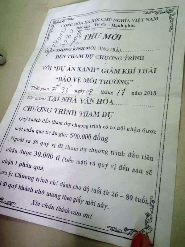 Dụ dân “đặt tiền để nhận quà miễn phí” rồi... biến mất - 1
Thư mời được gửi tới người dân.