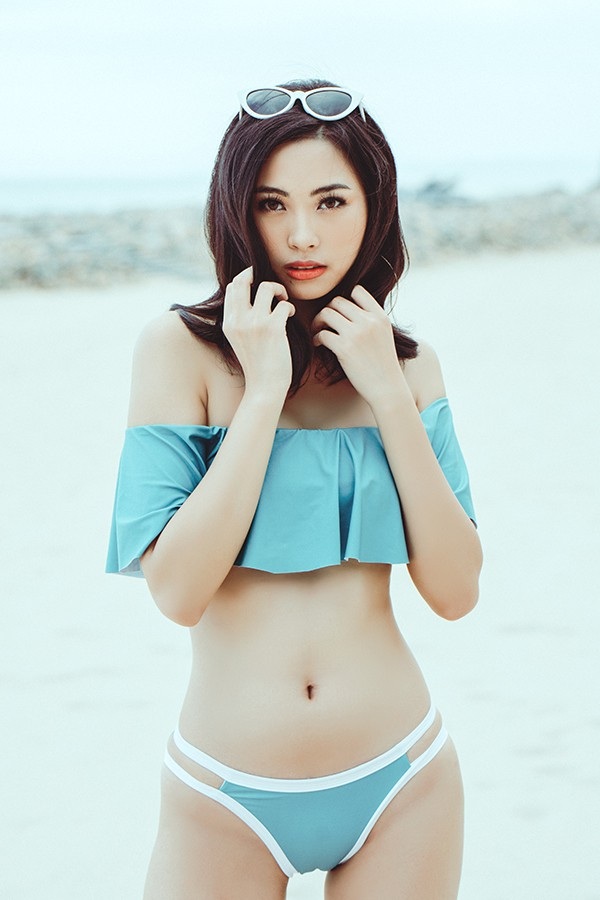 Đào Hà nóng bỏng từng centimet sau hai năm “ẩn thân” khó hiểu - 3 Người đẹp đến từ Nghệ An khoe từng đường cong nóng bỏng trong trang phục bikini.