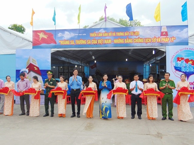 “Hoàng Sa, Trường Sa của Việt Nam - Những bằng chứng lịch sử và pháp lý” - 1 Khai mạc Triển lãm tư liệu, hình ảnh 2 quần đảo Hoàng Sa và Trường Sa là của Việt Nam.