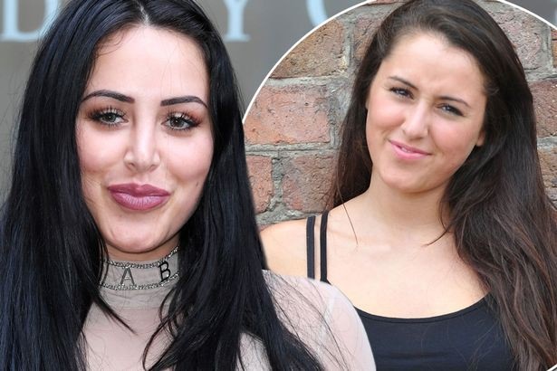 Marnie Simpson tái xuất sau tin đồn đại tu "vòng ba" - 6
Marnie Simpson từng bơm ngực, bơm môi, hút mỡ... và cô thừa nhận lo lắng sau quá nhiều ca chỉnh sửa nhan sắc