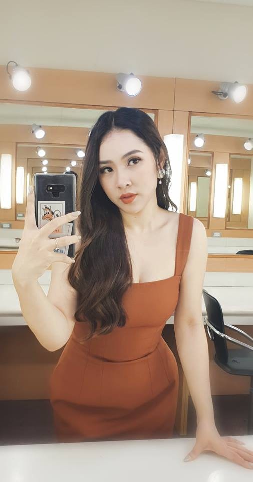 Bảo Trâm tự hào lần đầu tham gia biểu diễn tại Lễ trao giải Nhân tài Đất Việt - 1 Bảo Trâm lột xác ngoạn mục sau sinh, hào hứng chuẩn bị cho tiết mục lần đầu biểu diễn tại Lễ trao giải Nhân tài Đất Việt.