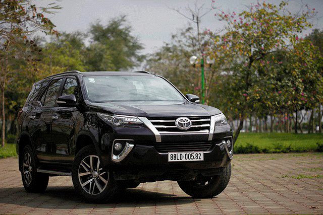 Ford Everest có thêm phiên bản giá "rẻ" - 4 Ford Everest có thêm phiên bản giá "rẻ" - 4