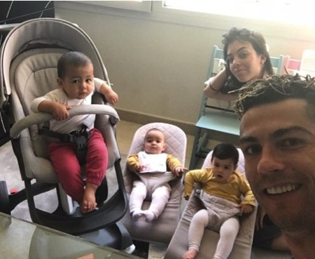 Với Georgina Rodriguez, CR7 đã có cả một mái ấm hạnh phúc