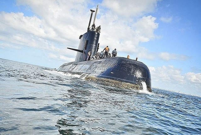 Argentina tìm thấy tàu ngầm chở 44 thủy thủ mất tích sau một năm - 1
Tàu ngầm ARA San Juan. (Ảnh: Hải quân Argentina)