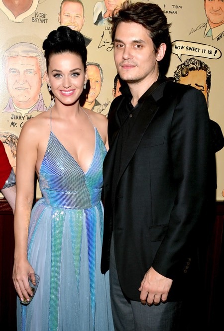 Những mối tình "tan hợp" của các sao nổi tiếng - 5 Katy Perry quả thực đã có một cuộc tình nhiêu khê với John Mayer. Cả hai bắt đầu hẹn hò vào mùa hè năm 2012 nhưng chia tay ngay trong mùa thu năm đó. Bước sang năm 2013, Katy Perry và John Mayer cũng đã kịp thời hẹn hò và chia tay thêm lần nữa trước khi tái hợp rồi lại dứt tình thực sự với nhau vào tháng 2/2014.