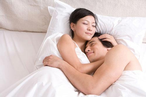 Đàn ông chỉ thích sex - hiểu lầm của phụ nữ khiến anh em oan hơn Thị Kính - 1 Đàn ông không chỉ quan tâm đến sex mà còn muốn các mối quan hệ bền chặt. Ảnh minh họa