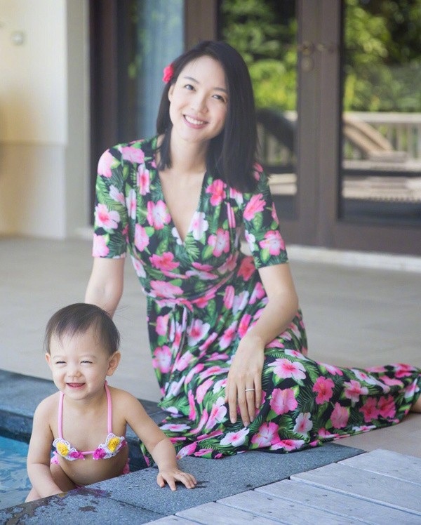 Nhan sắc hiện tại của một hoa hậu Trung Quốc đẹp nhất mọi thời đại - 11 Nhan sắc hiện tại của một hoa hậu Trung Quốc đẹp nhất mọi thời đại - 11