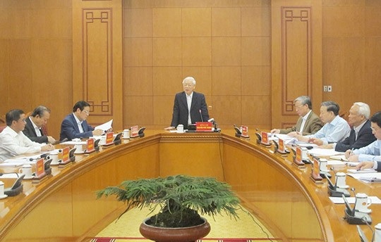Tin tưởng và kỳ vọng vào cuộc đấu tranh phòng, chống tham nhũng - 1
Đồng chí Nguyễn Phú Trọng - Tổng Bí thư, Chủ tịch nước,Trưởng Ban Chỉ đạo T.Ư về phòng, chống tham nhũng chủ trì cuộc họp. (Ảnh:VGP)