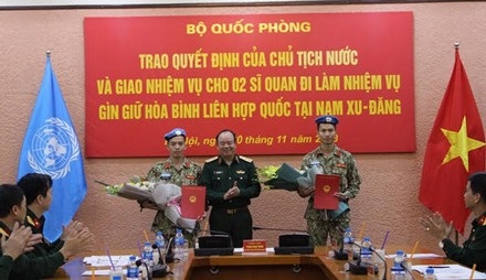 Thêm hai sĩ quan Việt Nam lên đường làm nhiệm vụ Gìn giữ hòa bình - Ảnh 1. Thêm hai sĩ quan Việt Nam lên đường làm nhiệm vụ Gìn giữ hòa bình - Ảnh 1.
