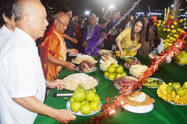 Đặc sắc lễ hội Óc-om-bóc của đồng bào Khmer Nam Bộ - 1