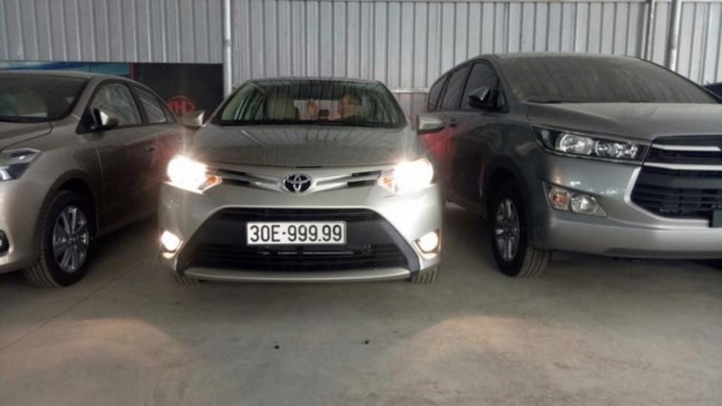 Ô tô 500 triệu, bốc trúng biển số khủng, bán luôn giá 1,6 tỷ - 1 Ô tô 500 triệu, bốc trúng biển số khủng, bán luôn giá 1,6 tỷ - 1