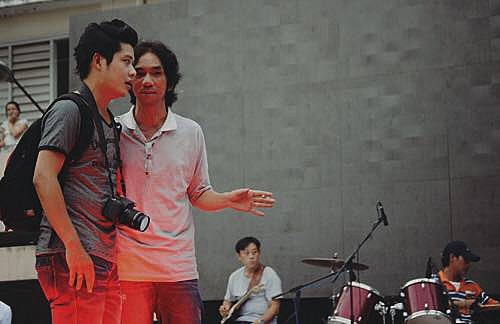Chuyện chưa kể về hai "người tình" đặc biệt của Việt Hương, Việt Trinh - 4 
			Cặp nhạc sĩ Vũ Quốc Bình - Nguyễn Văn Chung.