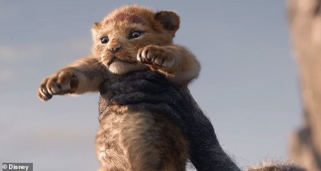 Choáng ngợp trước vẻ đẹp của “phim kinh điển” 2019 - 2
Diện mạo sư tử con Simba lúc mới chào đời có thể “đốn tim” người xem.
