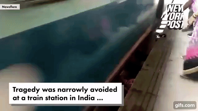 Bé gái 1 tuổi thoát chết kỳ diệu khi bị mẹ lỡ "đánh rơi" xuống đường ray tàu hoả - 1