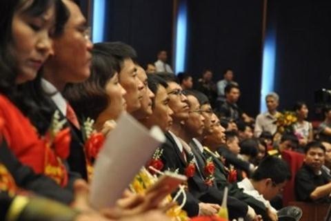 “Không giảng dạy, không nghiên cứu mà vẫn dùng danh xưng giáo sư là không ổn” - 3
Hội đồng giáo sư Nhà nước chỉ nên giữ vai trò là giám sát hoạt động của Hội đồng giáo sư cơ sở